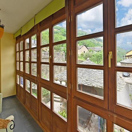 Апартаменты Puente Del Narcea Кангас-дель-Нарсеа Экстерьер фото